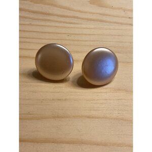 Vintage Pearl Clip-On Earrings Elegant Round Design Perfect For Adding Timeless